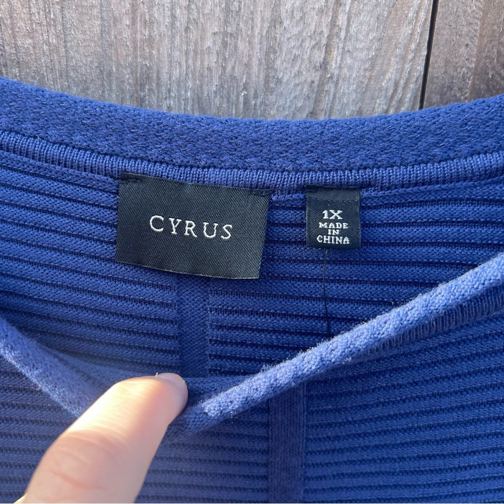 Cyrus Navy Blue Ribbed Knit Sweater - Size 1X (NWT) - Picture 2 of 4